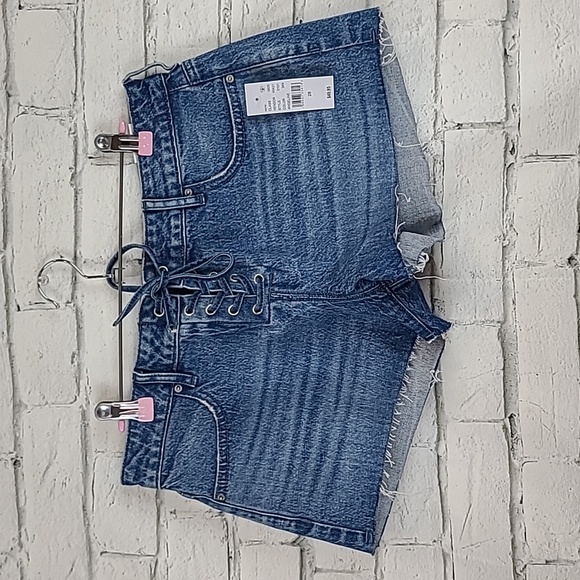 PacSun Stretch Low Rise Raw Hem Denim Shorts in Light Blue - NWT - Picture 7 of 16